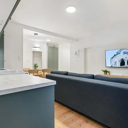 Touch 2 Bedroom